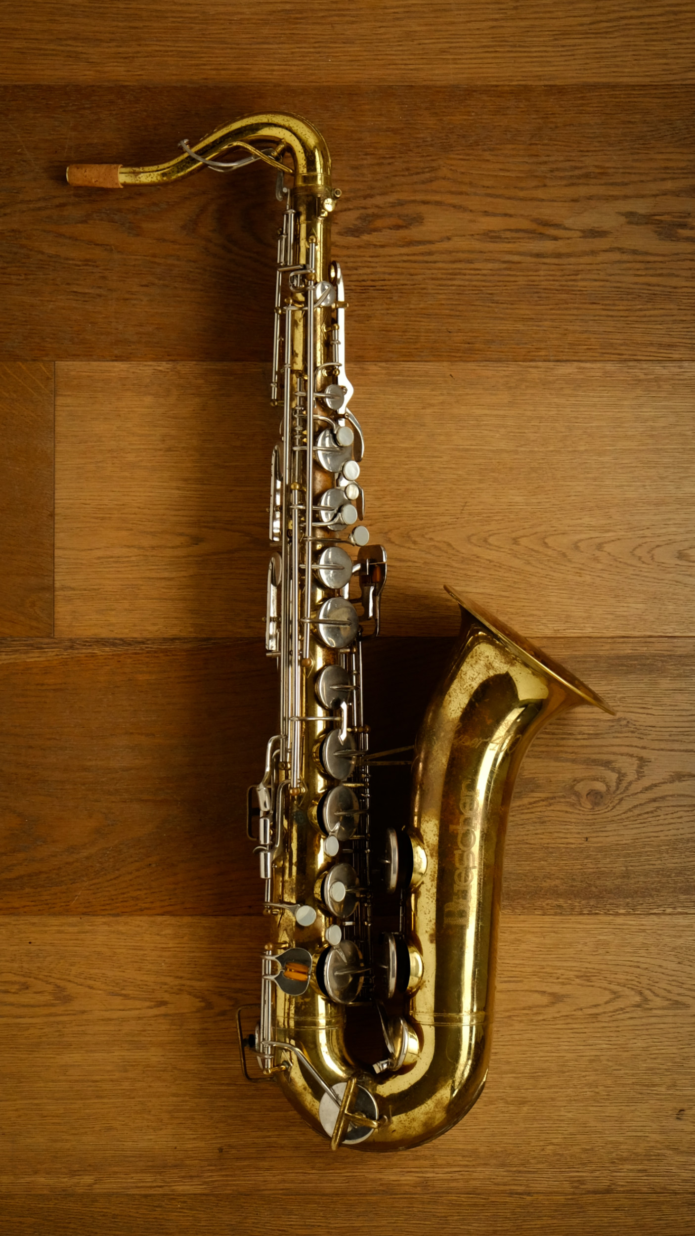 (Used) Buescher Super 400 Tenor Sax circa.1962