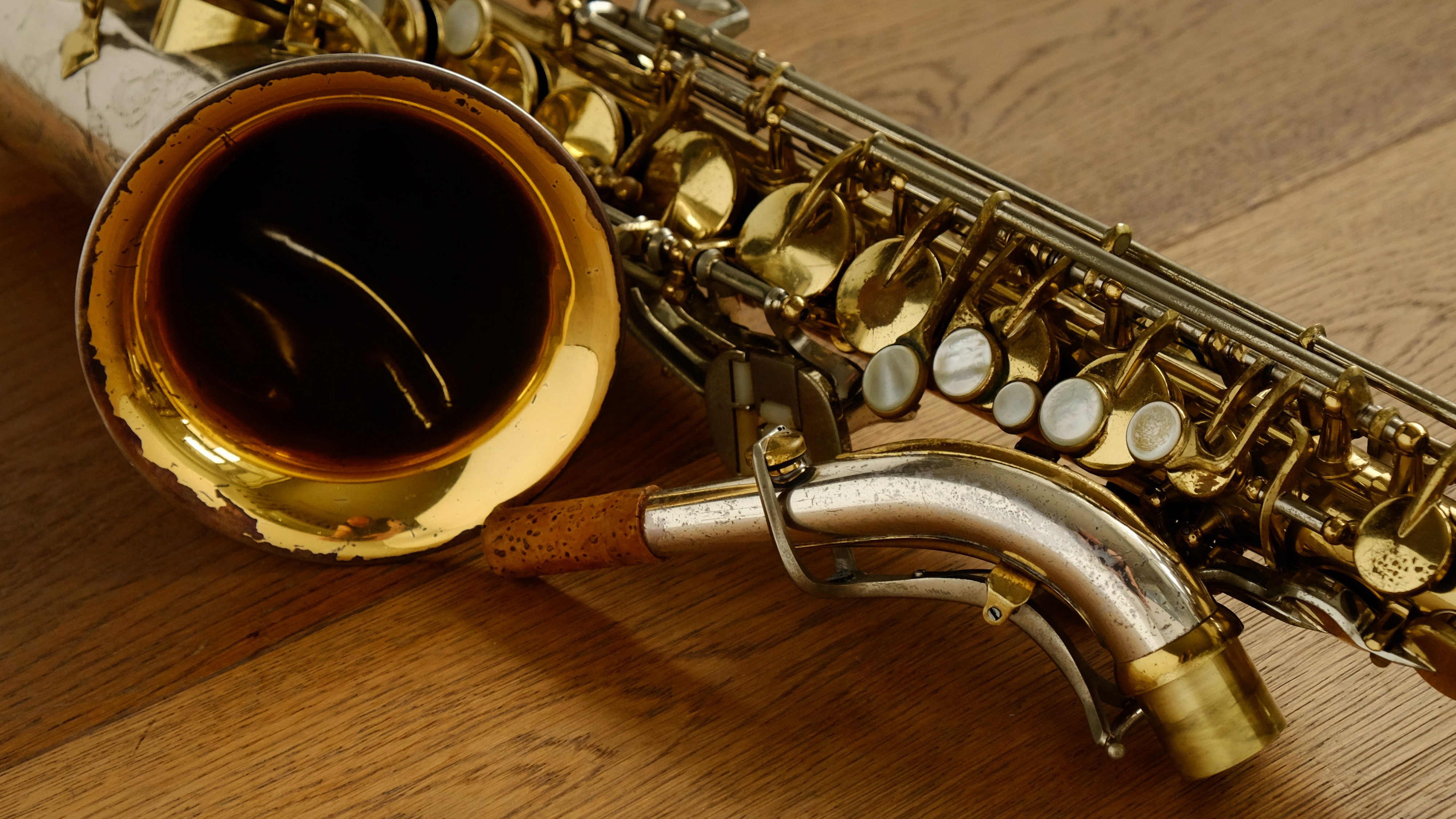 (Used) King Silversonic Alto Saxophone circa early 70s thumnail image