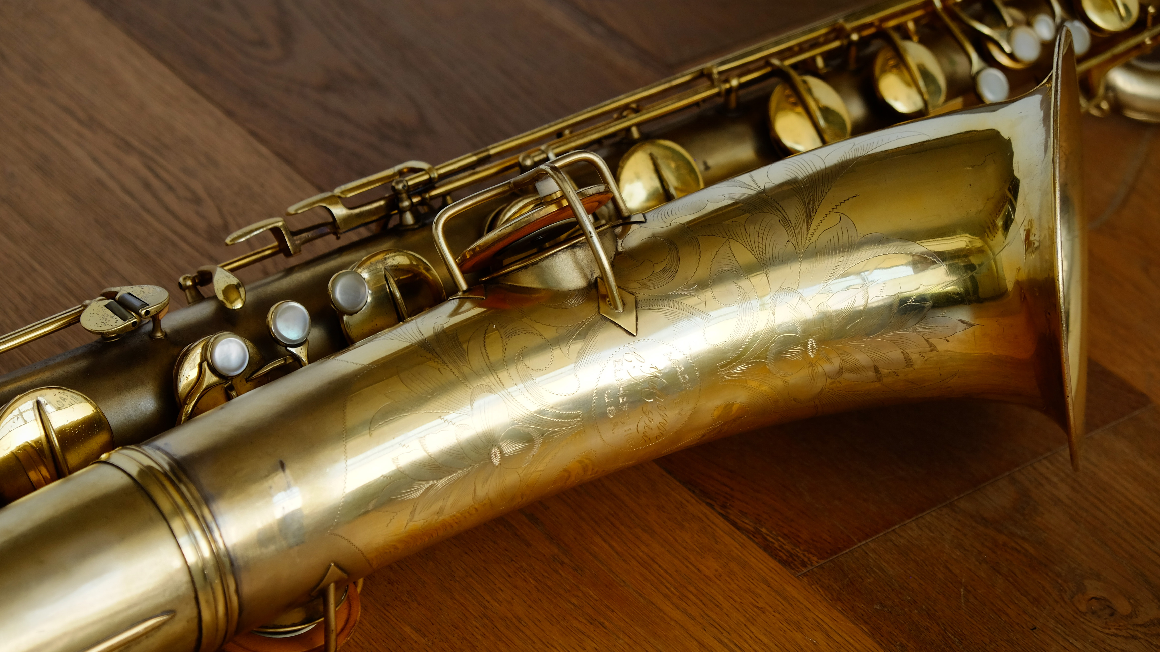 (Used) Conn Crossbar New Wonder II Gold Plated Baritone Saxophone 189*** thumnail image