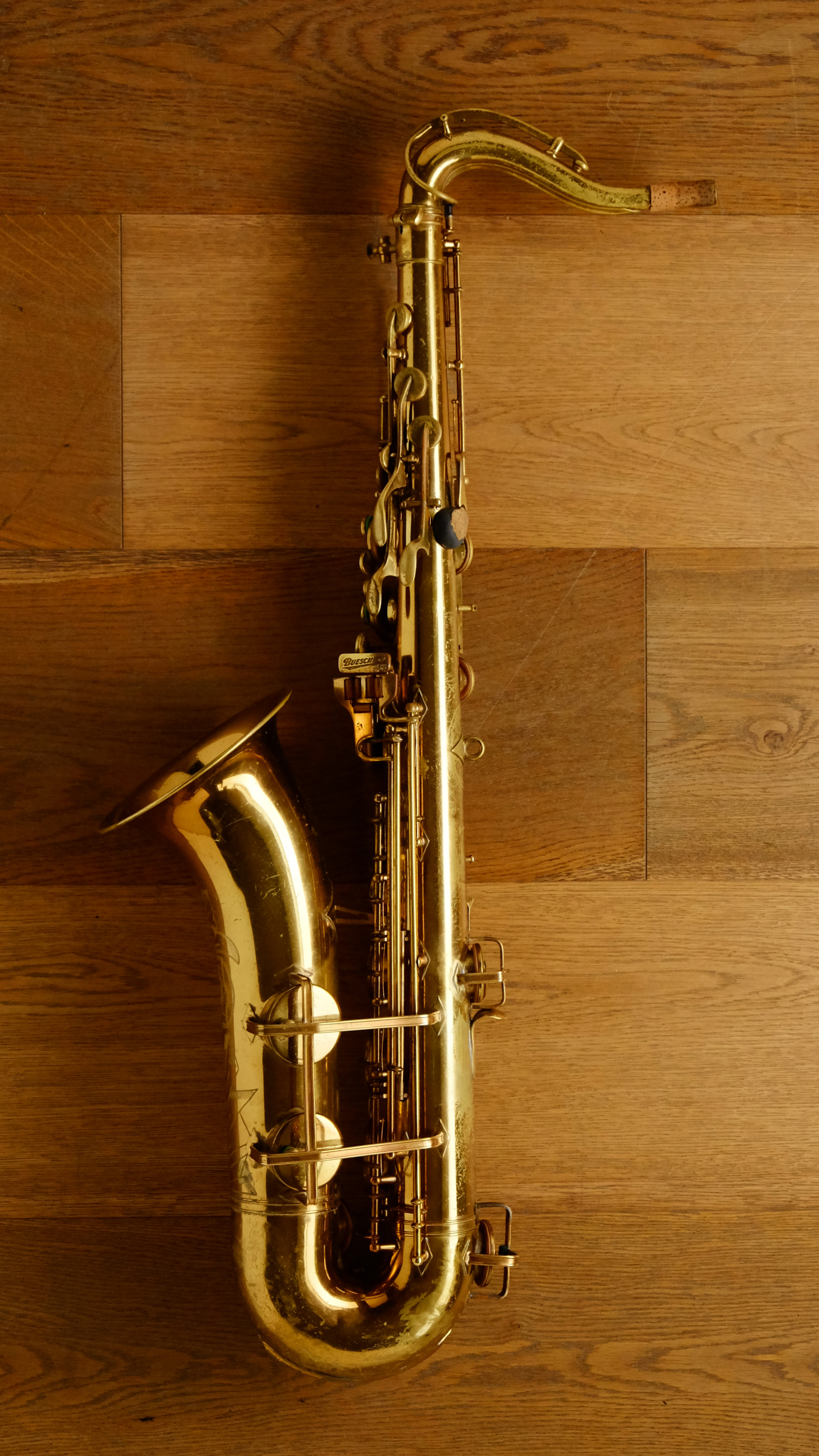 (Used) Buescher 'Big B' Tenor Saxophone 318*** thumnail image