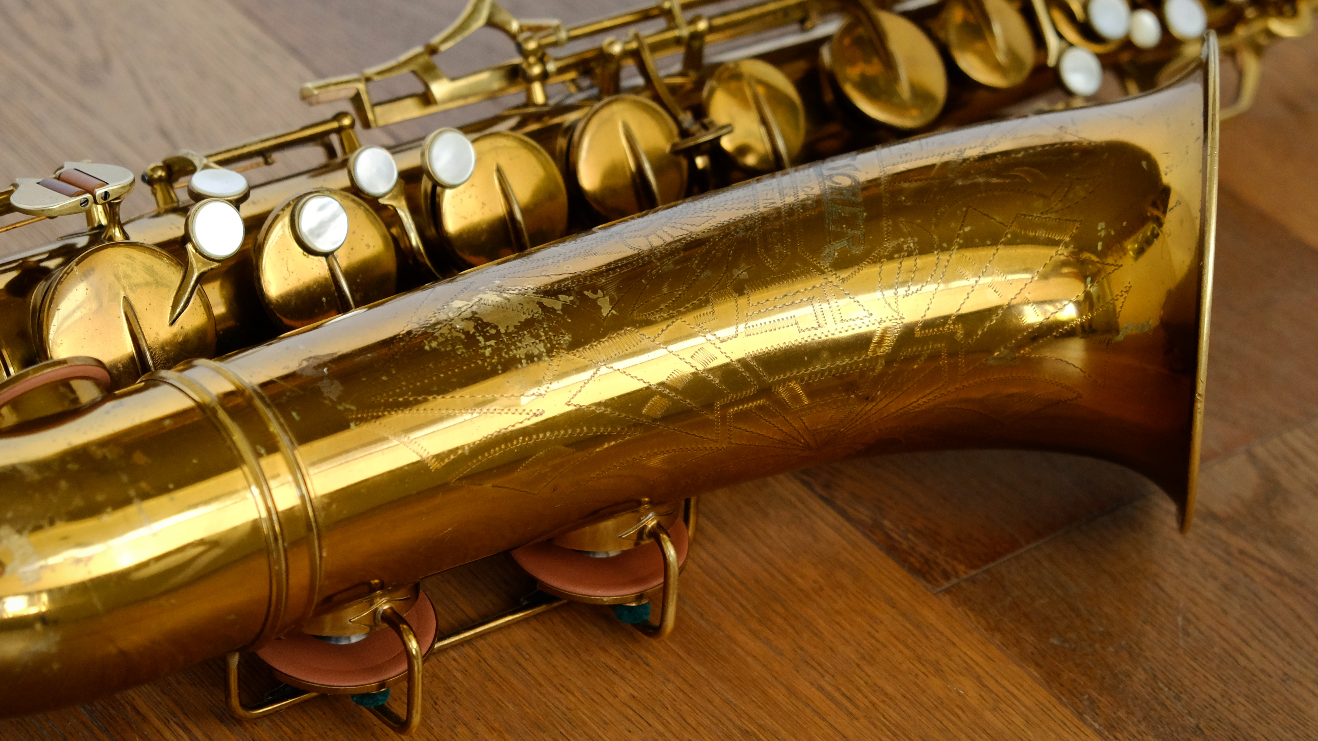 (Used) Buescher Aristocrat Tenor Saxophone 284*** thumnail image