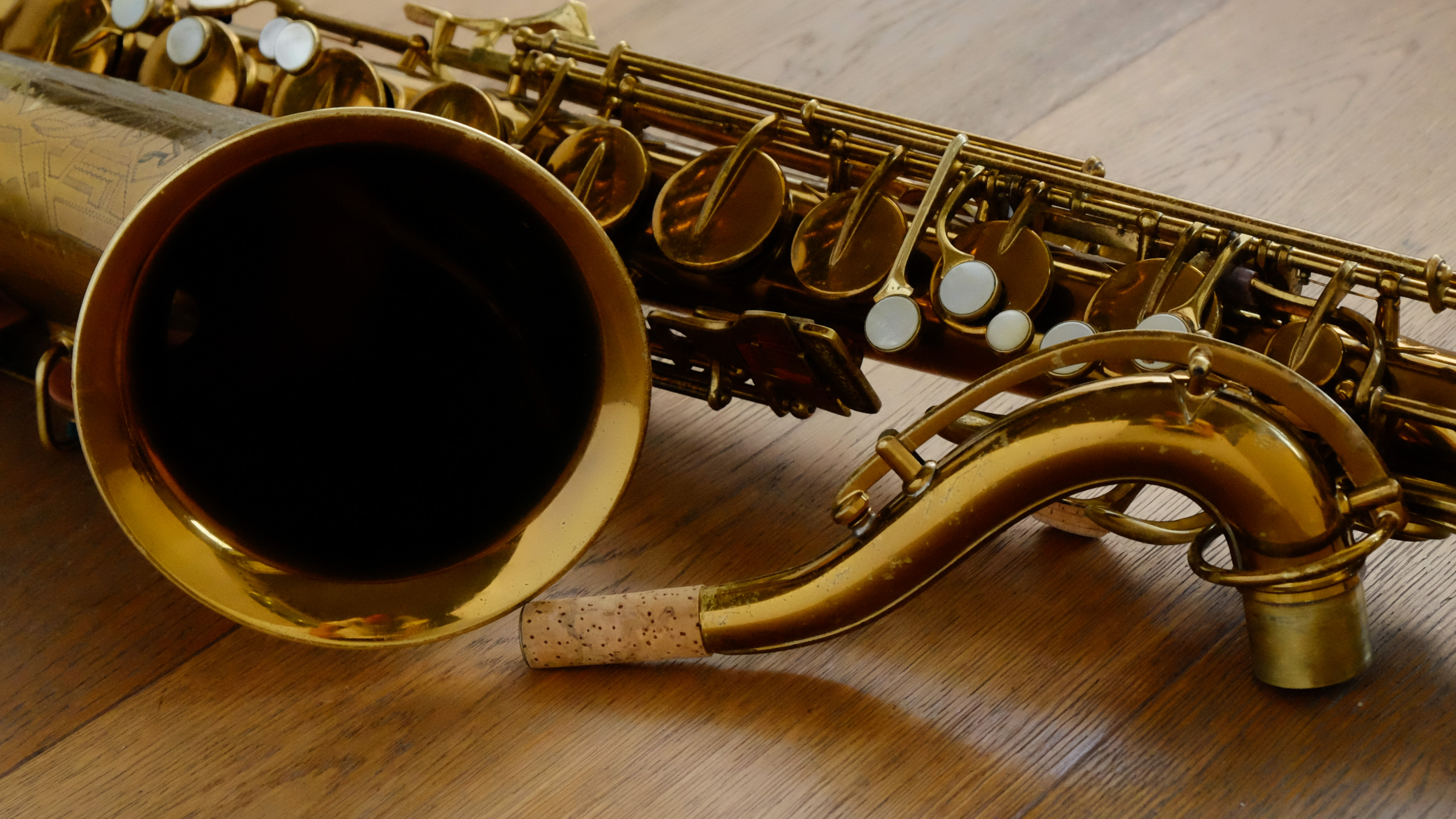 (Used) Buescher Aristocrat Tenor Saxophone 284*** thumnail image